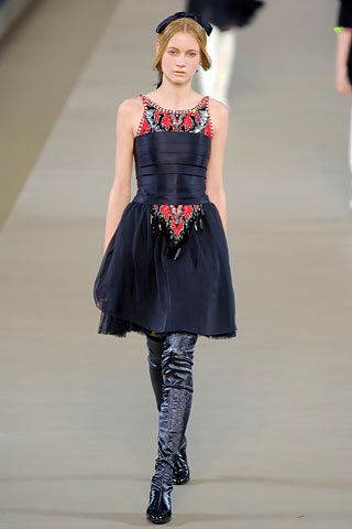 Chanel F/W 06 Look 223