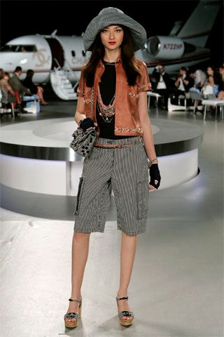 Chanel Resort 08 Look 183