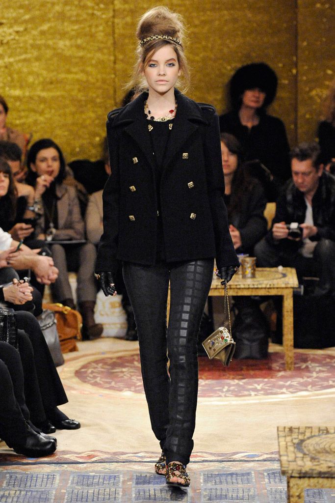 Chanel F/W 11 Look 4