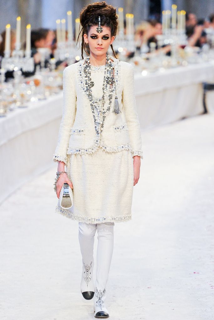 Chanel F/W 12 Look 30