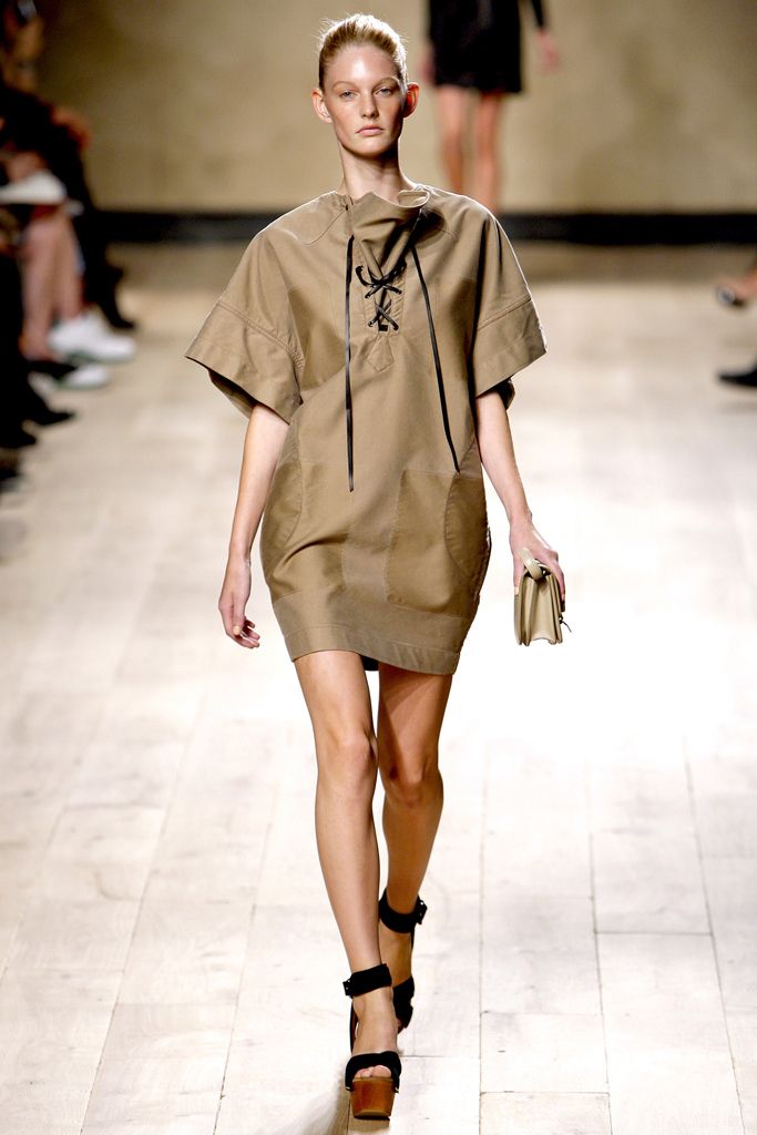 Celine S/S 10 Look 75