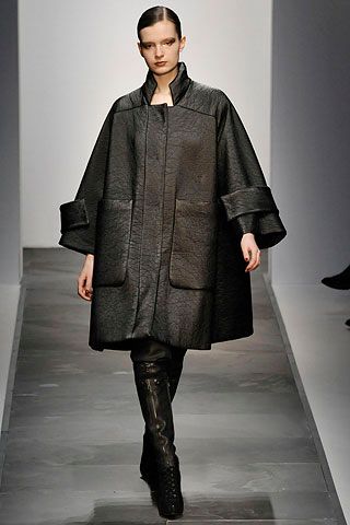 Daks by Giles Deacon F/W 08 Look 15