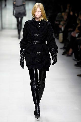 Burberry F/W 07 Look 175