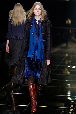 Burberry F/W 05 Look 201