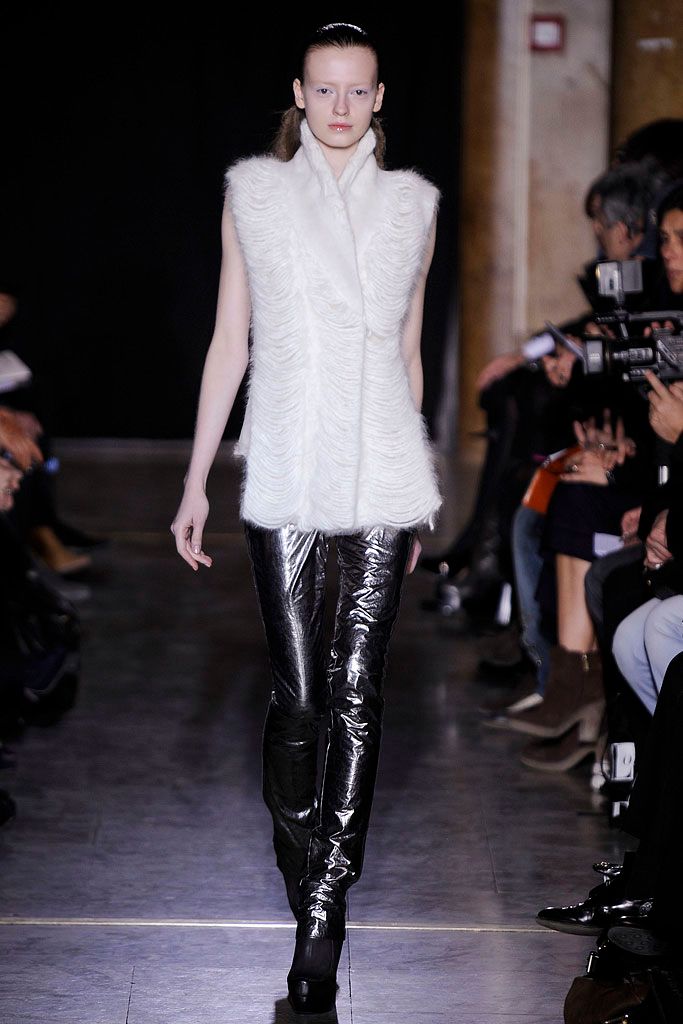 Costume National F/W 10 Look 28