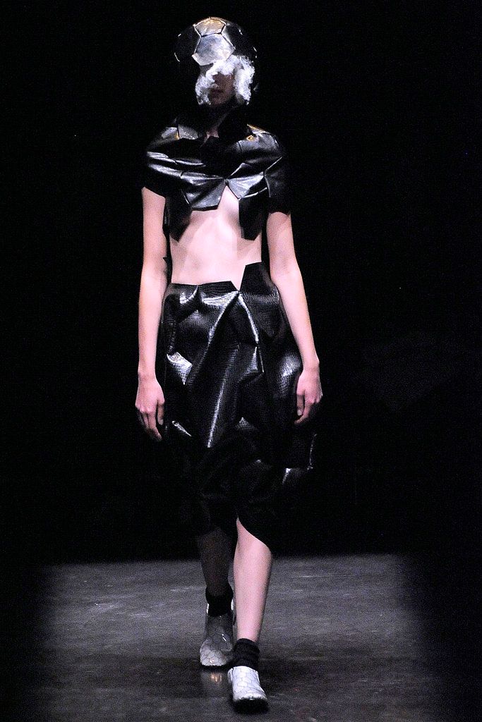Comme des Garçons S/S 09 Look 18
