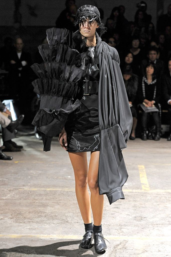Comme des Garçons S/S 11 Look 218