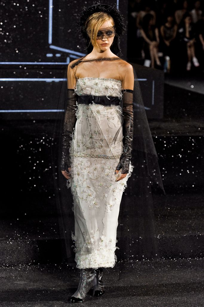 Chanel F/W 11 Couture Look 327