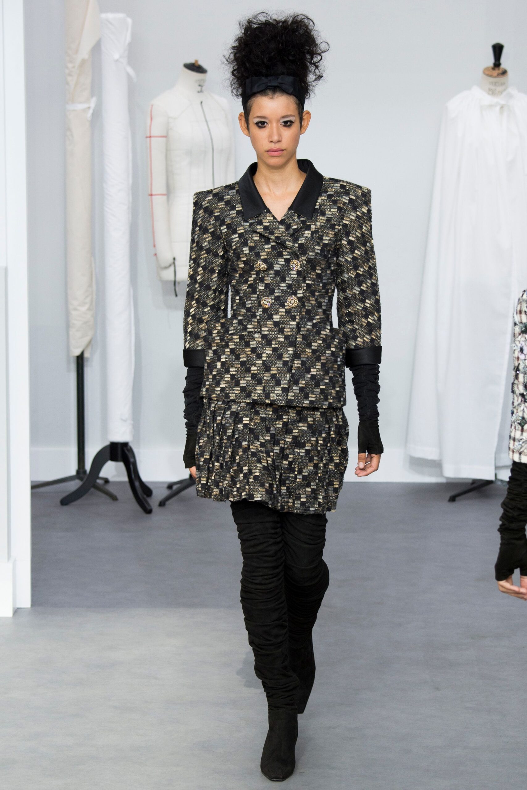 Chanel F/W 16 Couture Look 286