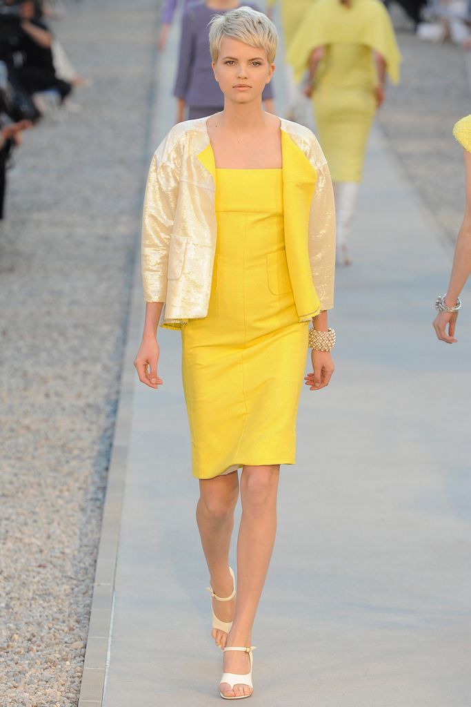 Chanel Resort 12 Look 17