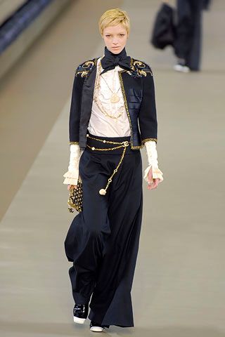 Chanel F/W 06 Look 238