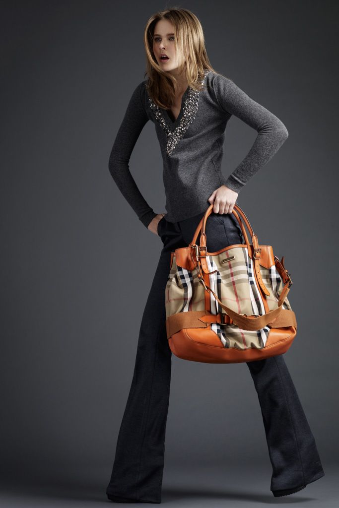 Burberry F/W 11 Look 56