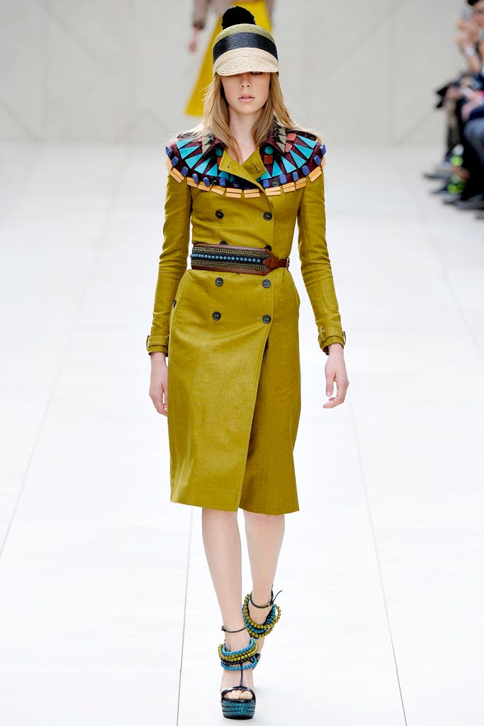 Burberry S/S 12 Look 41