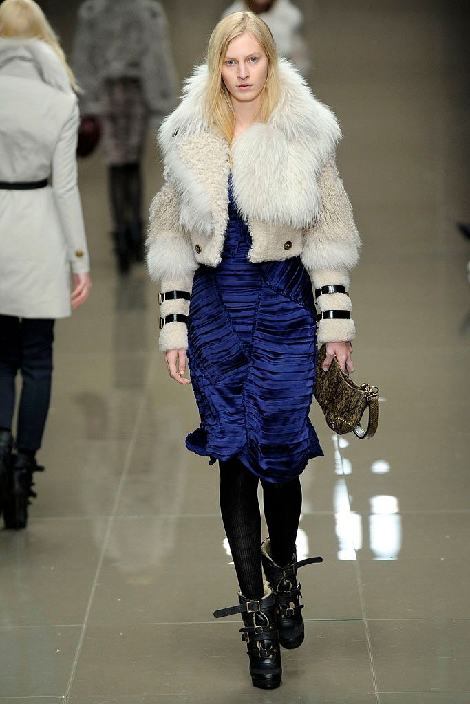 Burberry F/W 10 Look 251