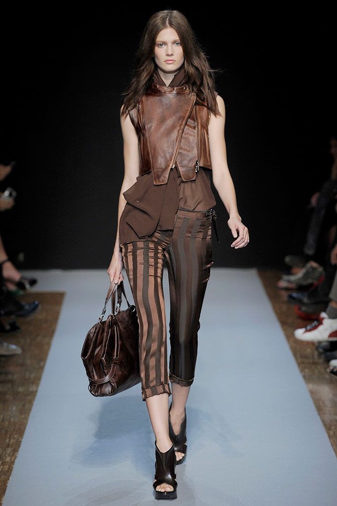 Costume National S/S 10 Look 4