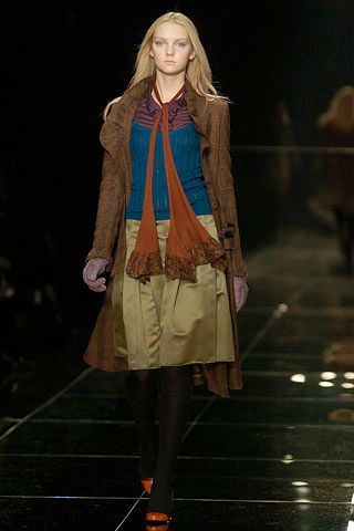 Burberry F/W 05 Look 147