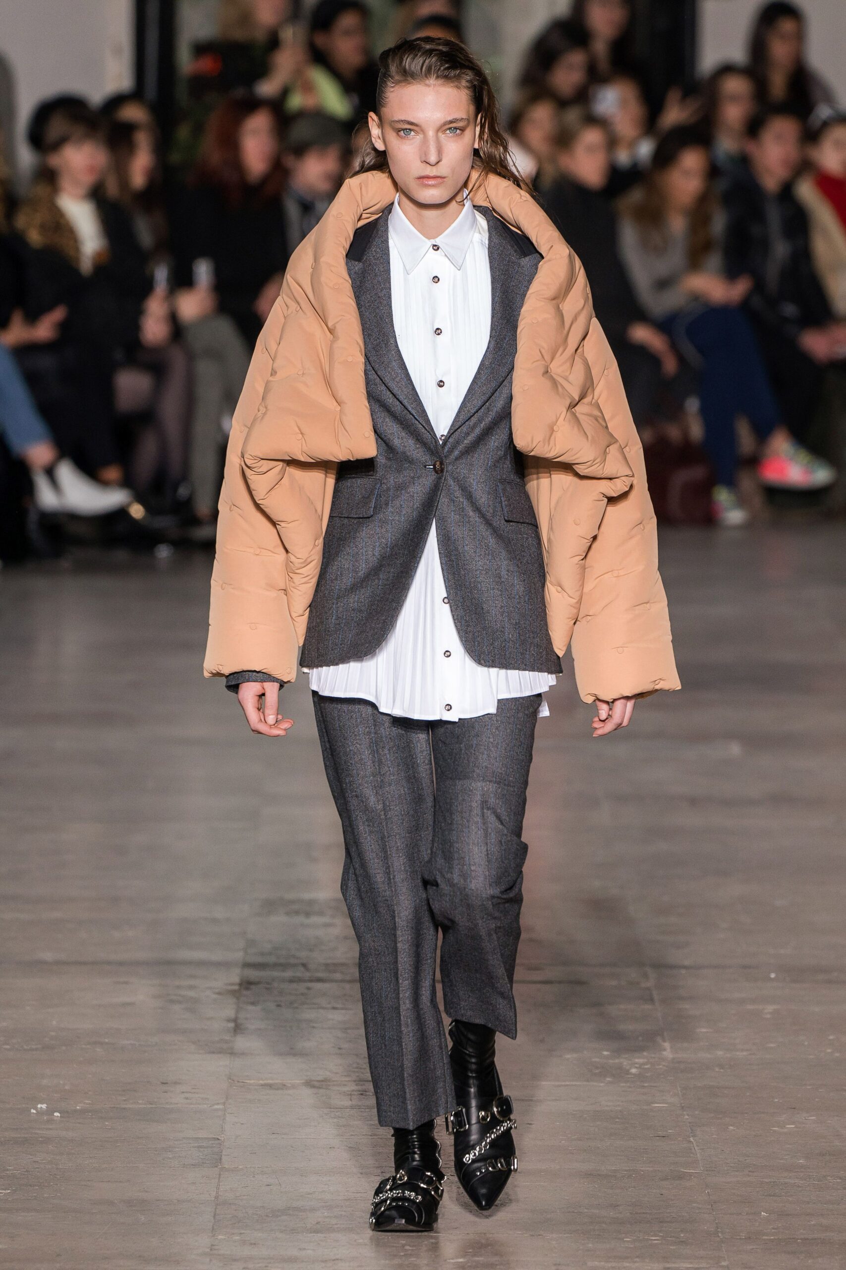 Cédric Charlier F/W 19 Look 299