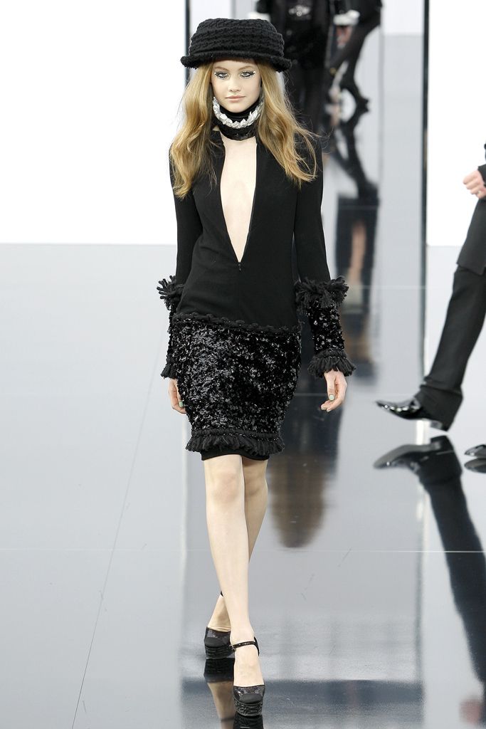 Chanel F/W 09 Look 303