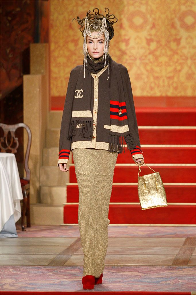 Chanel F/W 09 Look 133