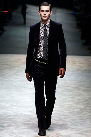 Burberry F/W 06 Look 74