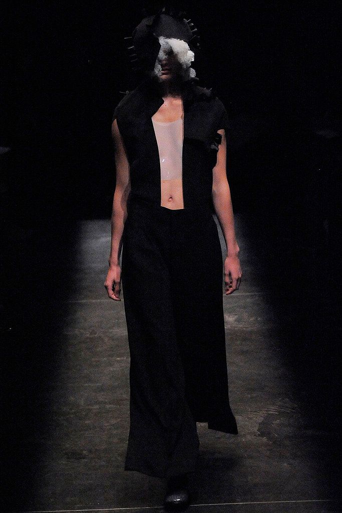 Comme des Garçons S/S 09 Look 60