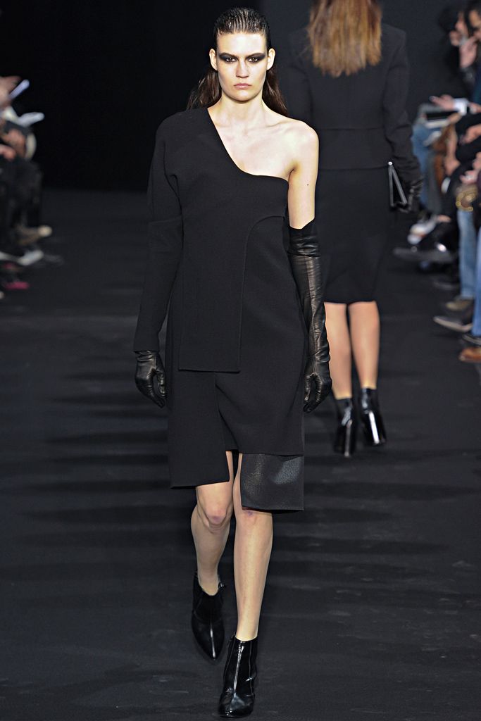 Costume National F/W 12 Look 105
