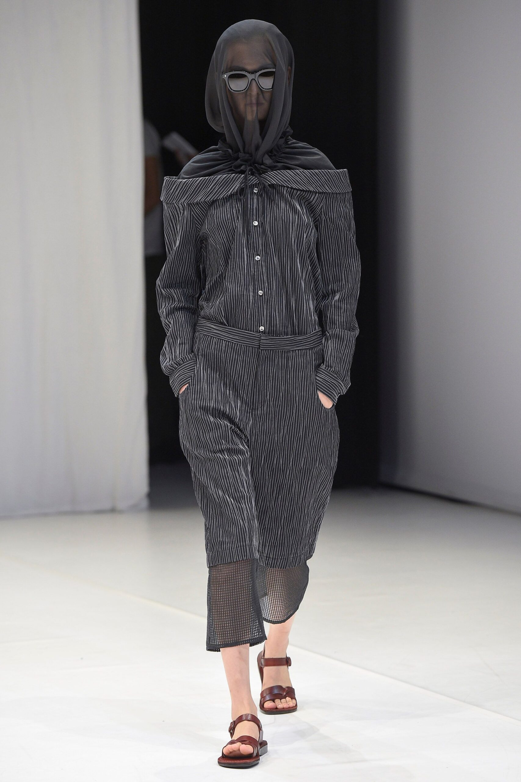 Chalayan S/S 18 Look 223