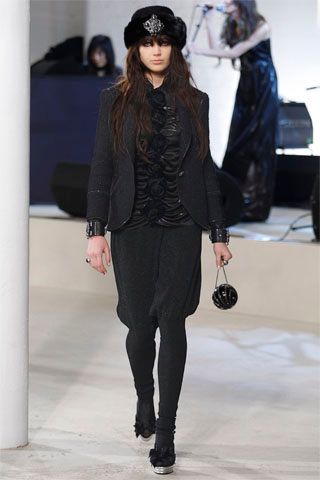 Chanel F/W 08 Look 220