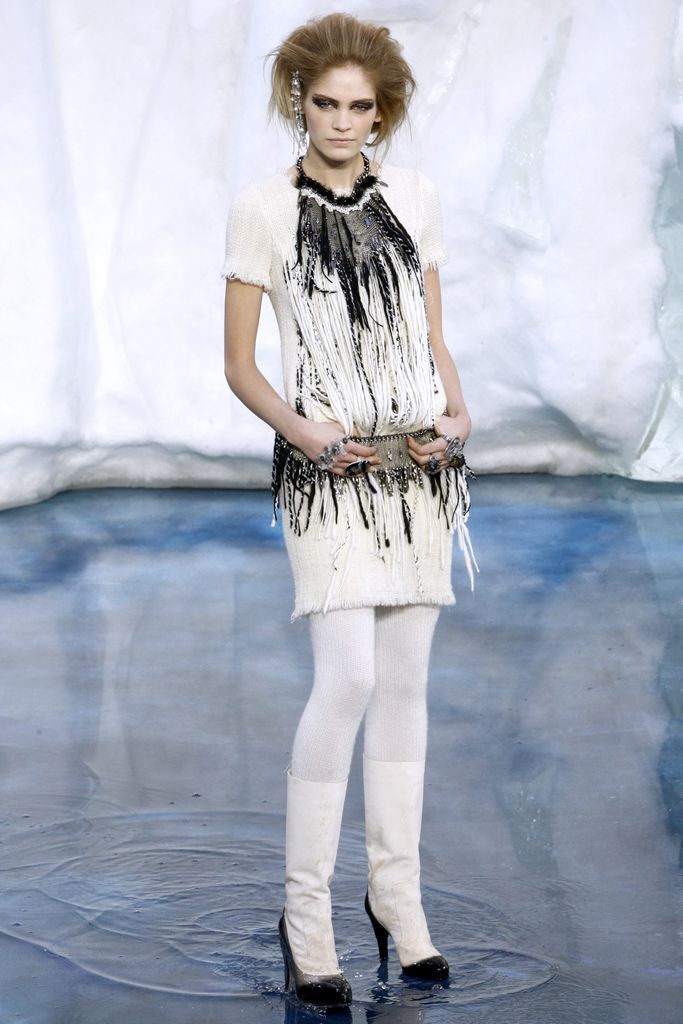 Chanel F/W 10 Look 292