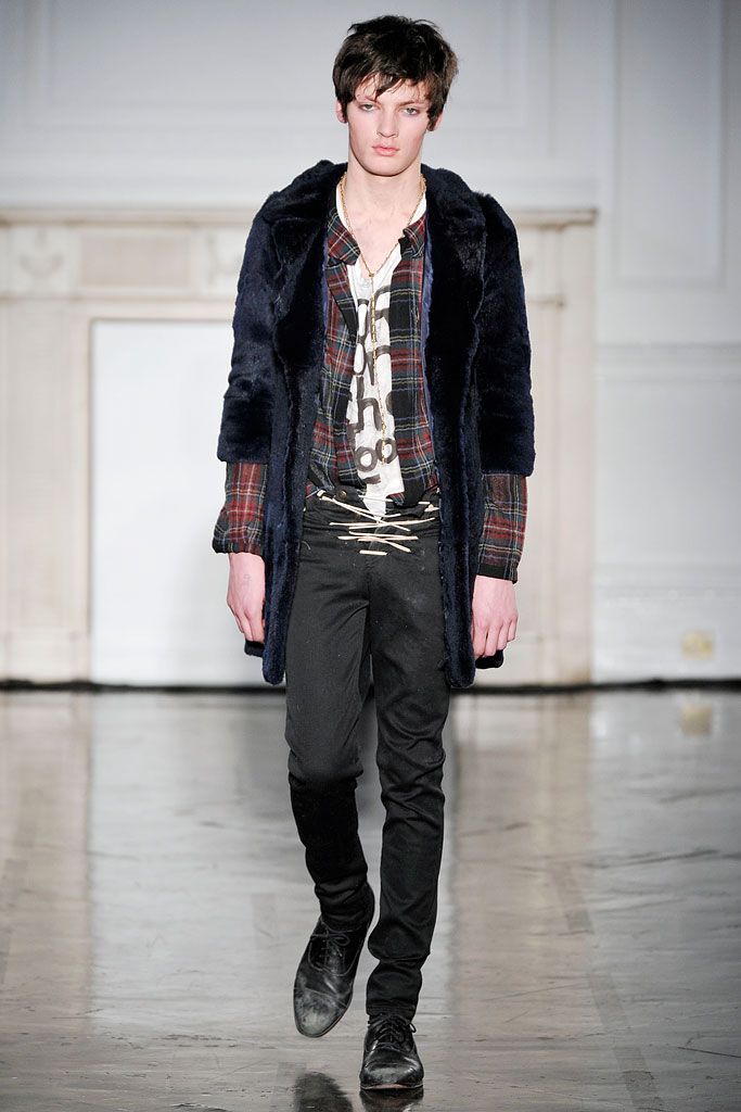 Charles Anastase F/W 09 Look 113