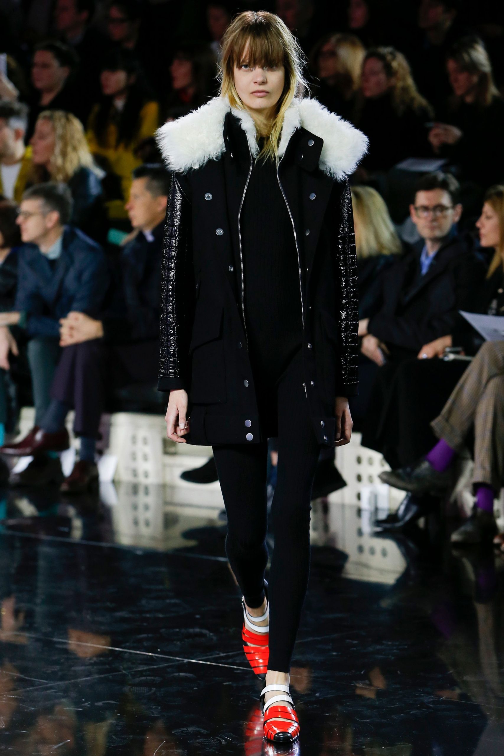 Courrèges F/W 16 Look 33