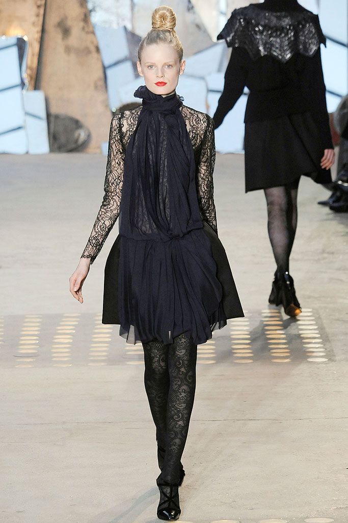 Christian Lacroix F/W 09 Look 225