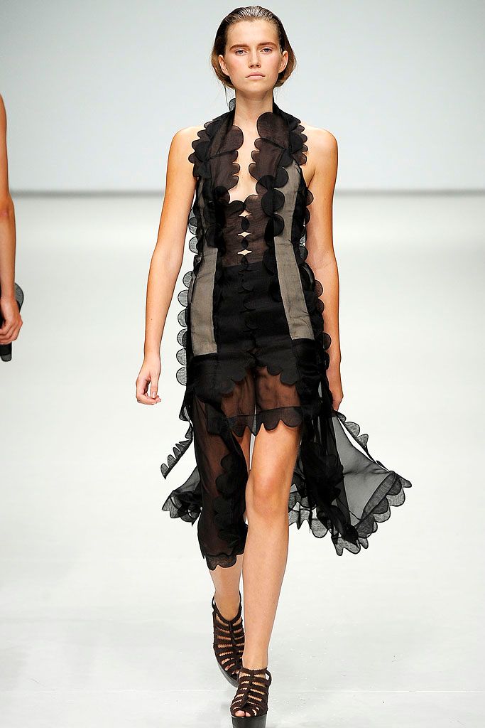 Christopher Kane S/S 09 Look 72