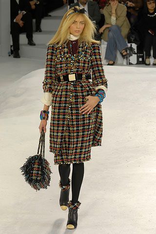 Chanel F/W 07 Look 6