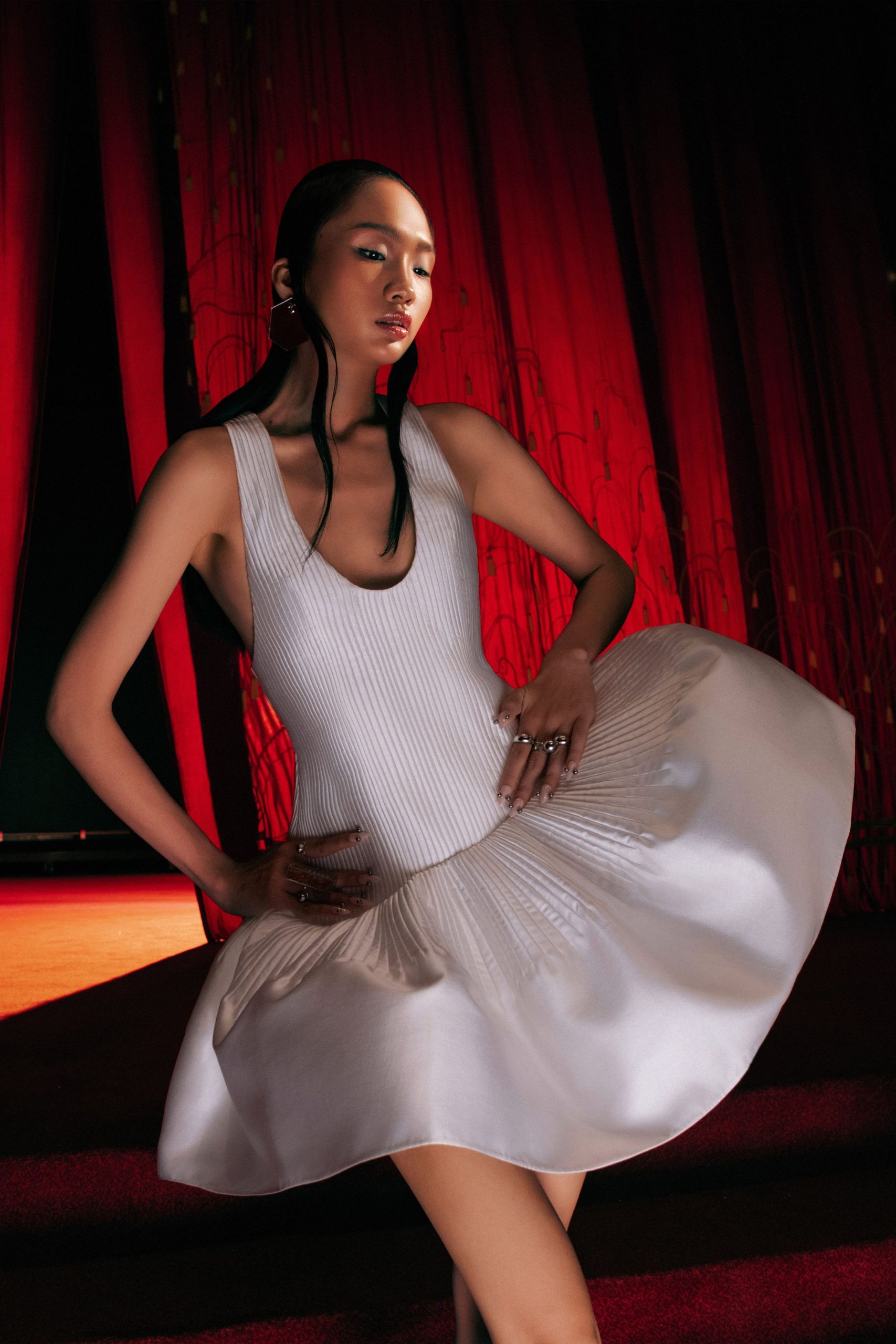 white silk sleeveless dress