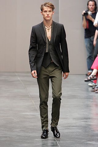 Costume National S/S 05 Menswear Look 27