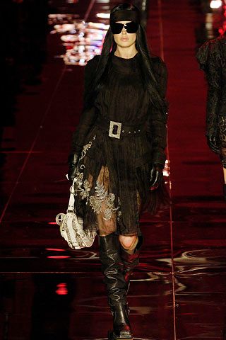 Christian Dior F/W 06 Look 38