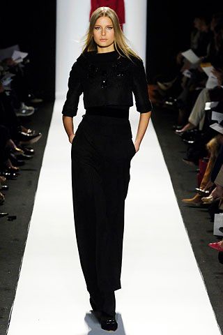 Carolina Herrera F/W 06 Look 83