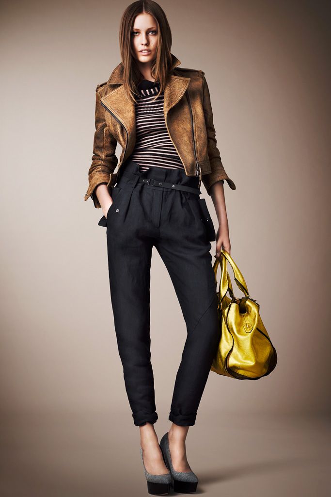 Burberry Resort 13 Look 25