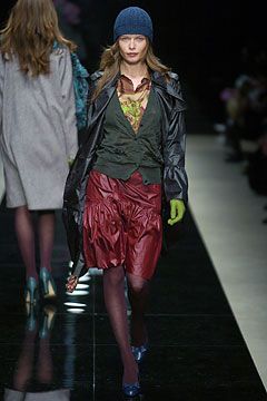 Burberry F/W 04 Look 85