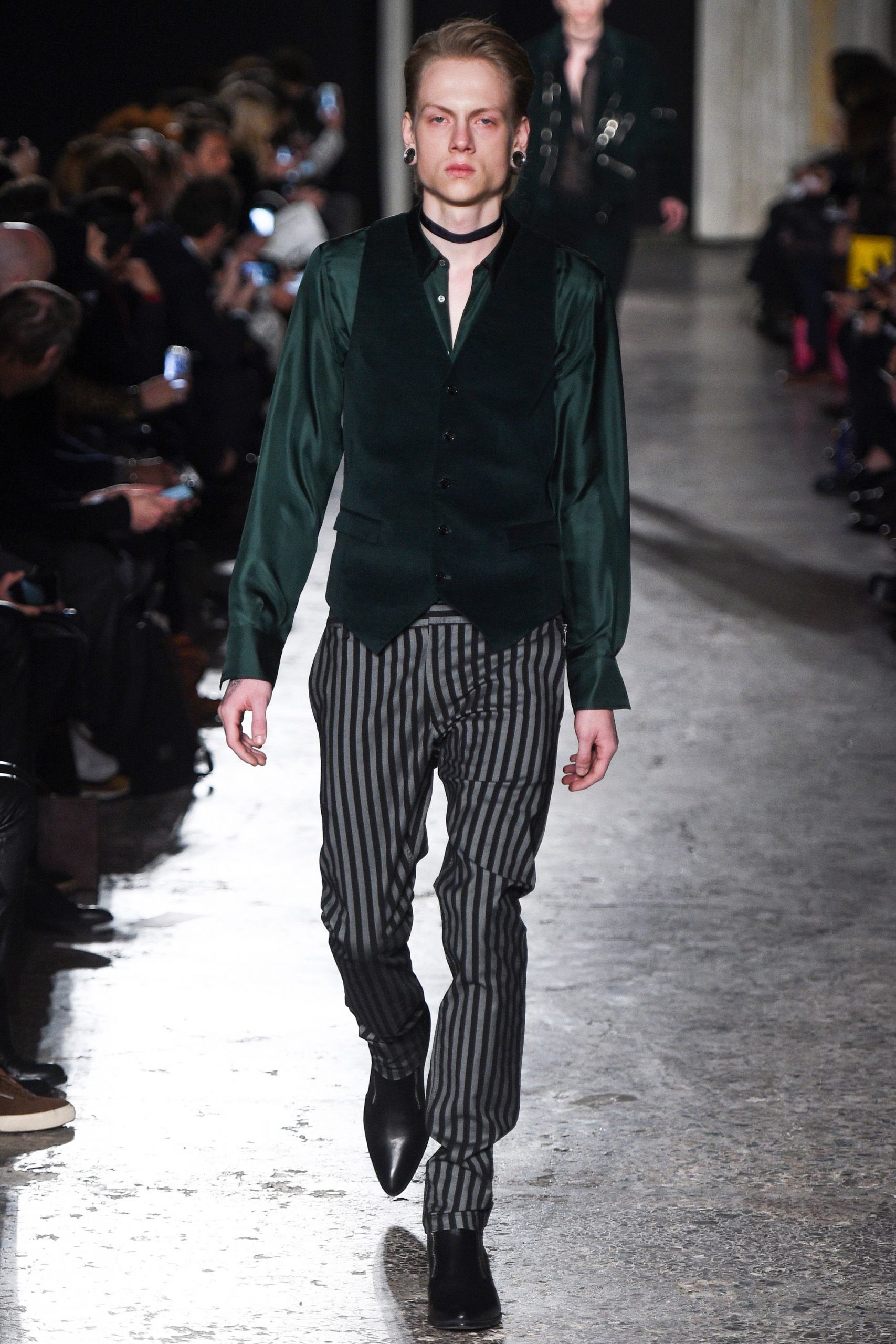 Costume National F/W 16 Menswear Look 144