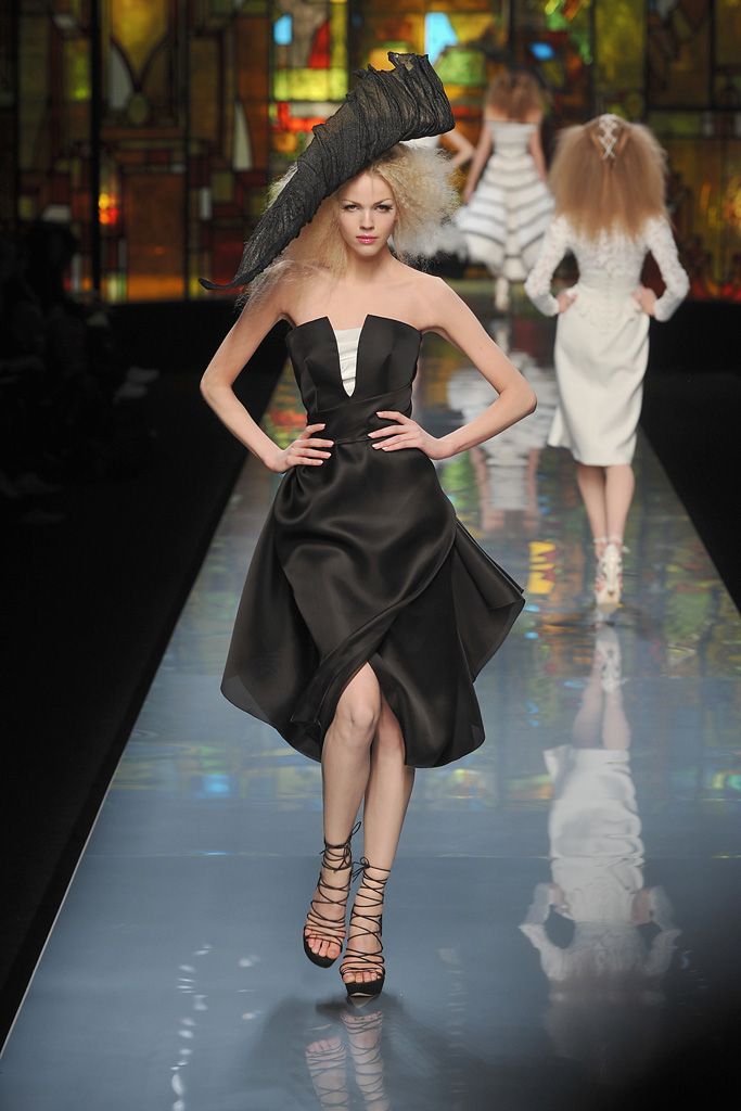 Christian Dior S/S 09 Couture Look 103