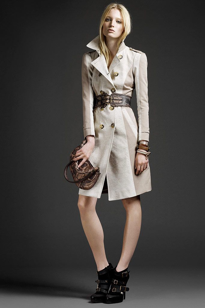 Burberry Resort 11 Look 27
