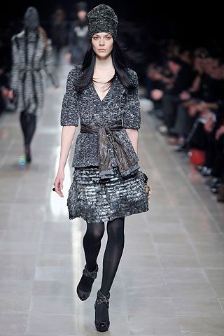 Burberry F/W 08 Look 245