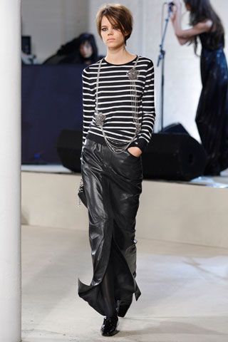 Chanel F/W 08 Look 105