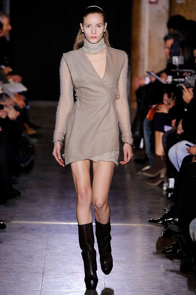 Costume National F/W 10 Look 17