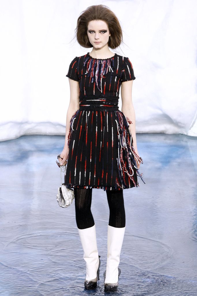 Chanel F/W 10 Look 137