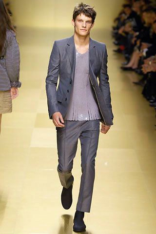 Burberry S/S 08 Look 17