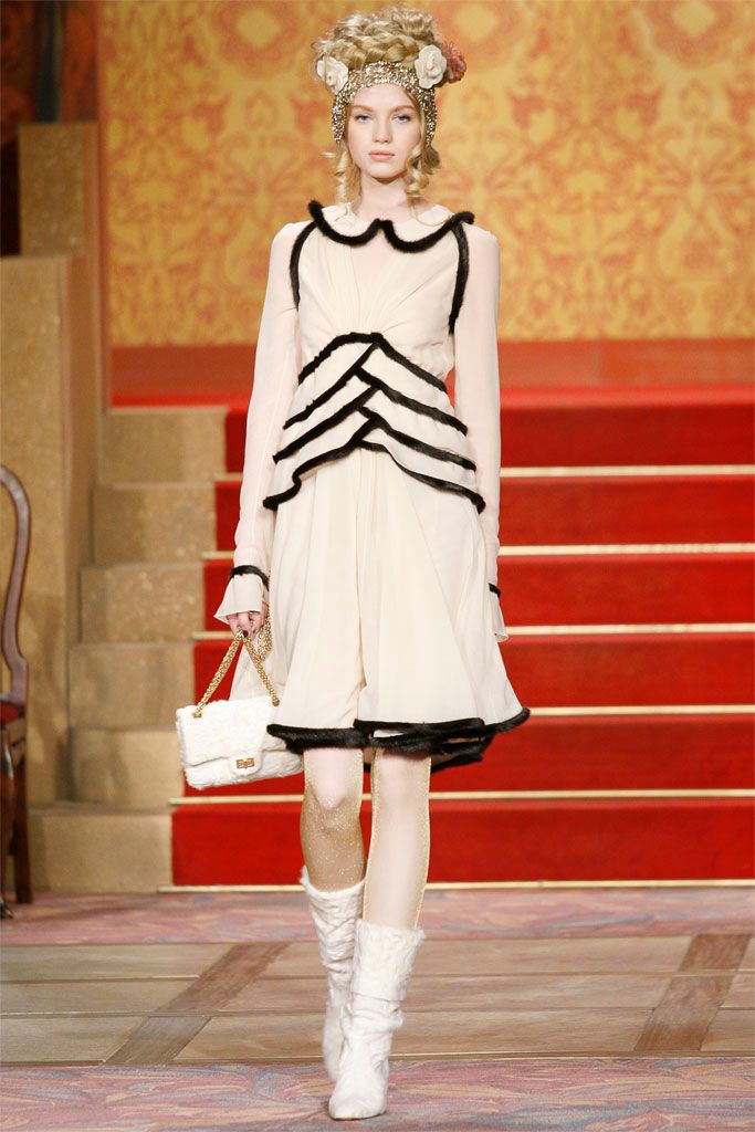 Chanel F/W 09 Look 225