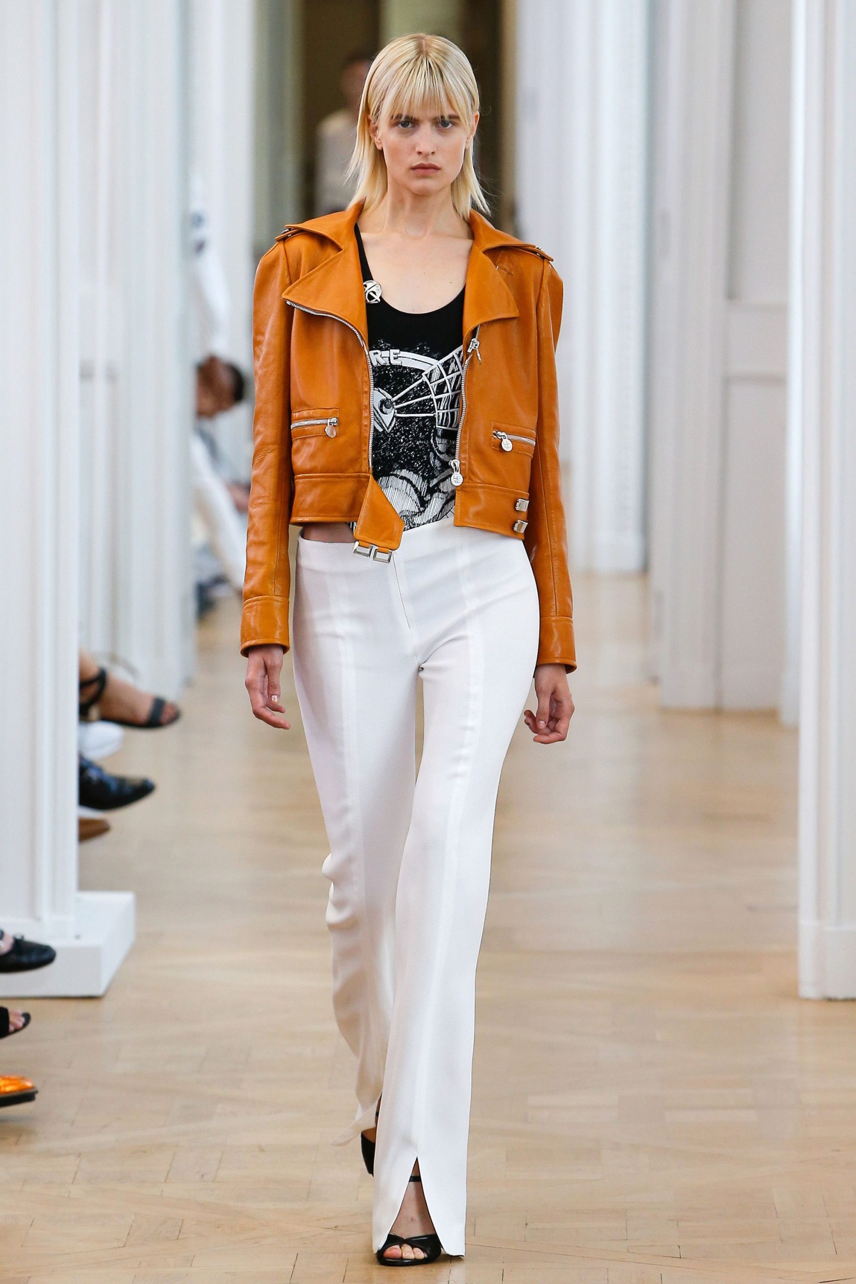 Courrèges S/S 17 Look 25